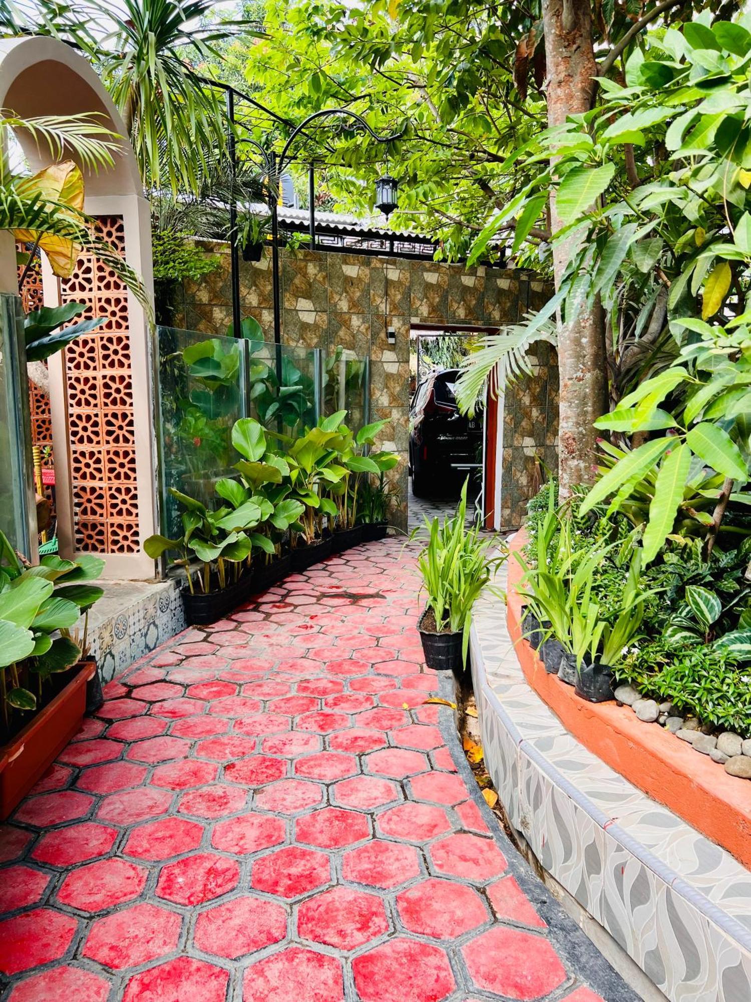 Sammy Home Yogyakarta Exteriör bild